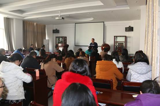 说明: C:\Users\CHXGB\Desktop\20181123同人小说
学习贯彻中国工会十七大精神\IMG_8037.jpg